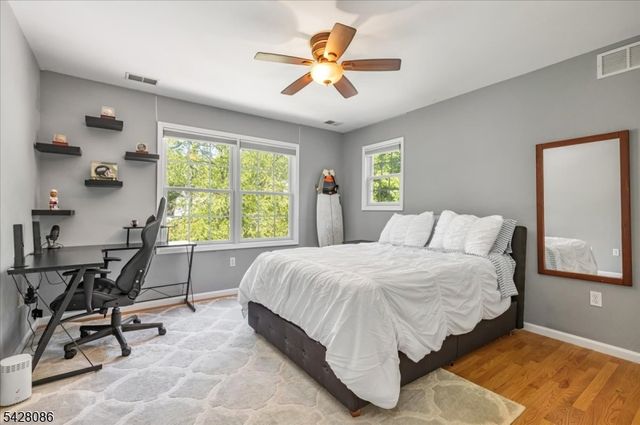 23 Saint Johns Pl, Fanwood Boro, NJ 07023