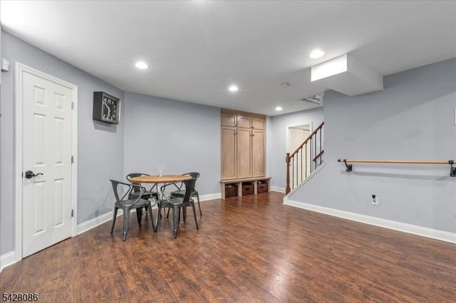 23 Saint Johns Pl, Fanwood Boro, NJ 07023