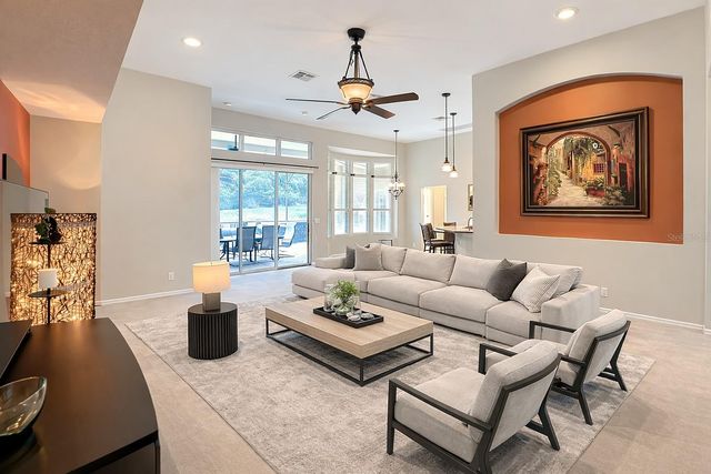 934 ROCK CREEK STREET, Apopka, FL 32712