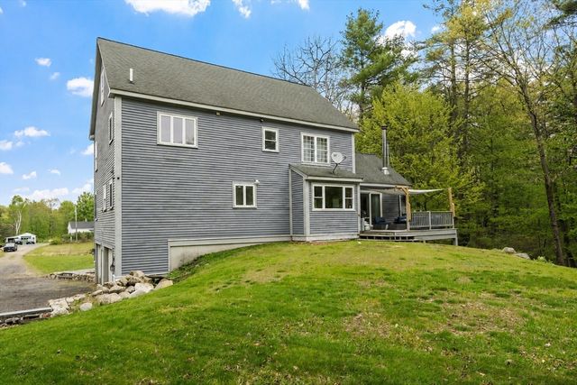731 Foster Rd, Ashby, MA 01431