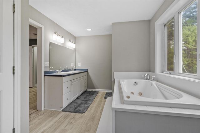 731 Foster Rd, Ashby, MA 01431