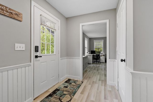 731 Foster Rd, Ashby, MA 01431