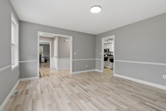 731 Foster Rd, Ashby, MA 01431