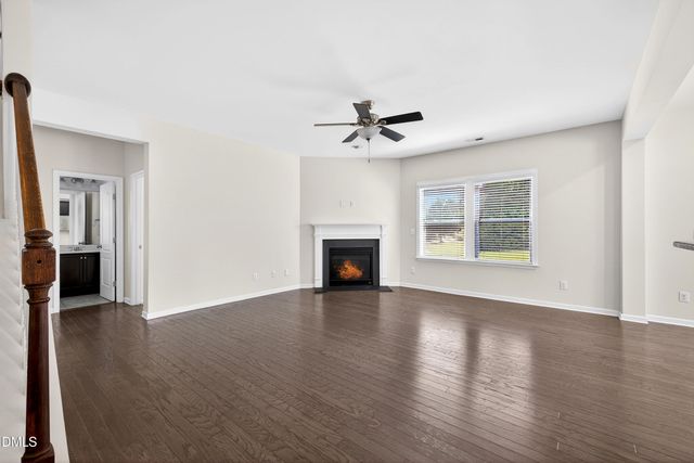 48 Hatfield Way, Clayton, NC 27527