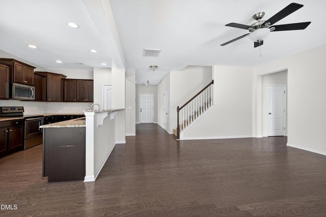48 Hatfield Way, Clayton, NC 27527