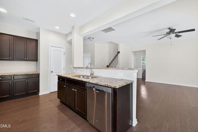 48 Hatfield Way, Clayton, NC 27527