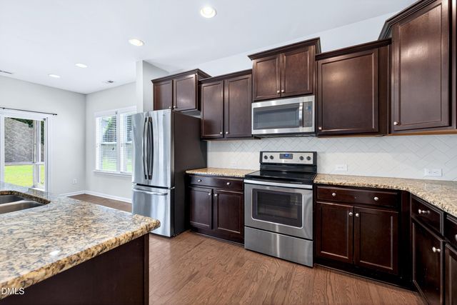 48 Hatfield Way, Clayton, NC 27527