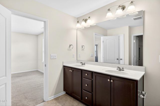 48 Hatfield Way, Clayton, NC 27527
