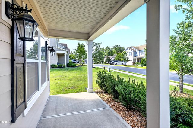 48 Hatfield Way, Clayton, NC 27527