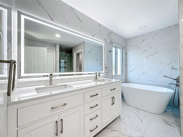 380 ROSALIND LANE, Oldsmar, FL 34677