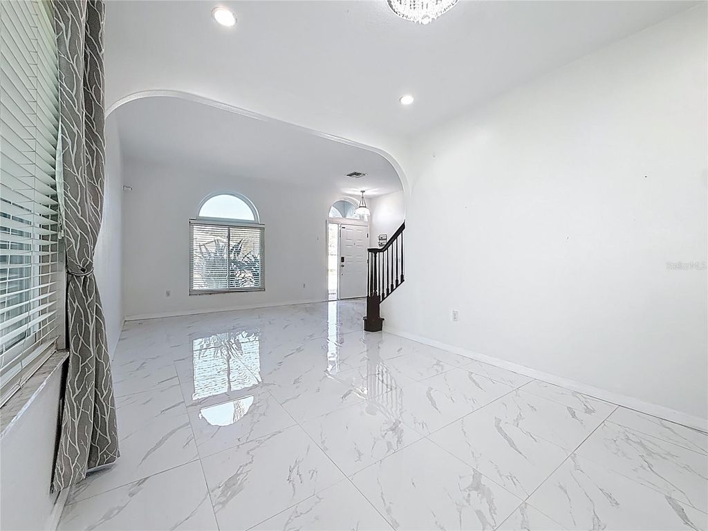 Image 12 of property listing at 380 ROSALIND LANE, Oldsmar, FL 34677