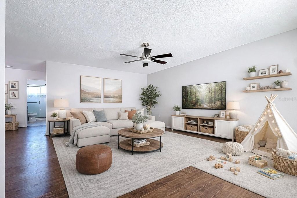 Image 34 of property listing at 380 ROSALIND LANE, Oldsmar, FL 34677