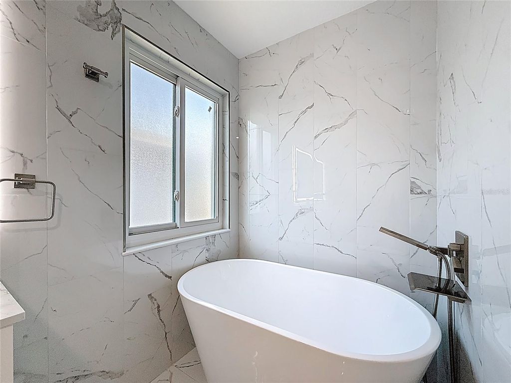 Image 57 of property listing at 380 ROSALIND LANE, Oldsmar, FL 34677