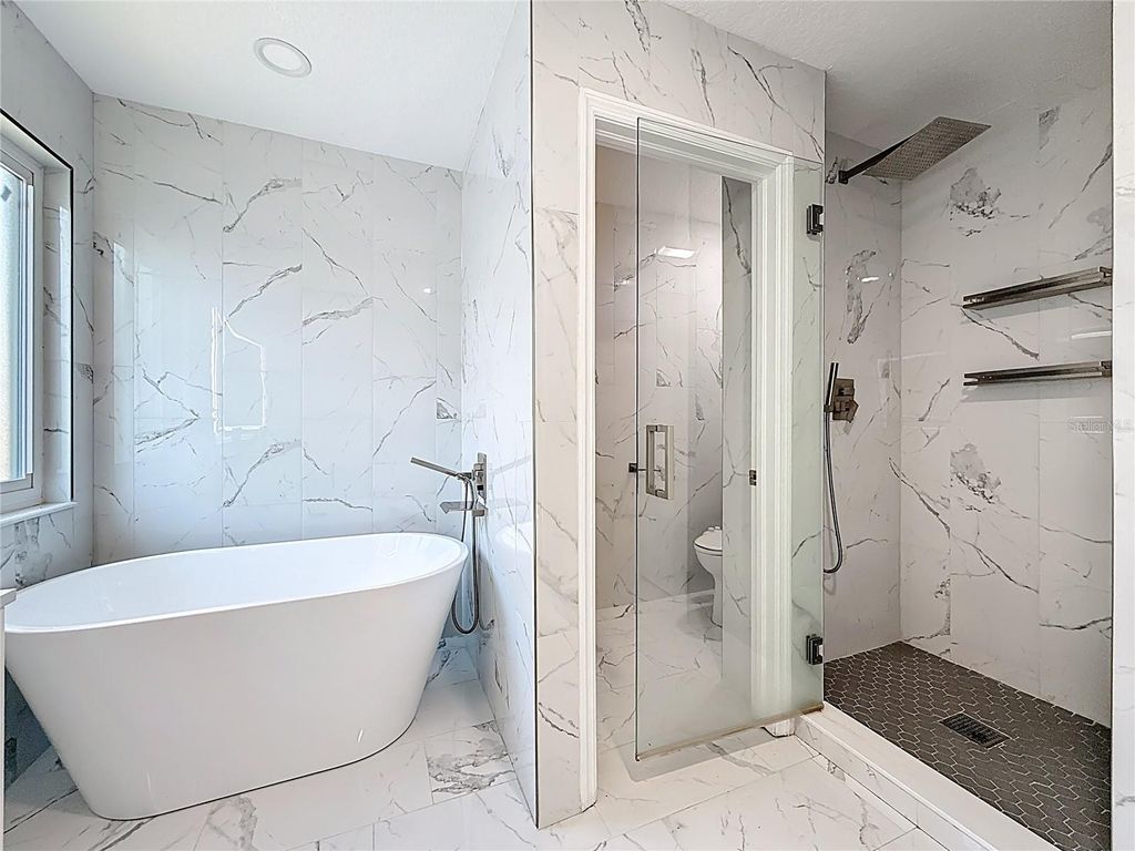 Image 58 of property listing at 380 ROSALIND LANE, Oldsmar, FL 34677