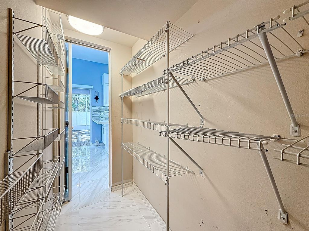 Image 65 of property listing at 380 ROSALIND LANE, Oldsmar, FL 34677