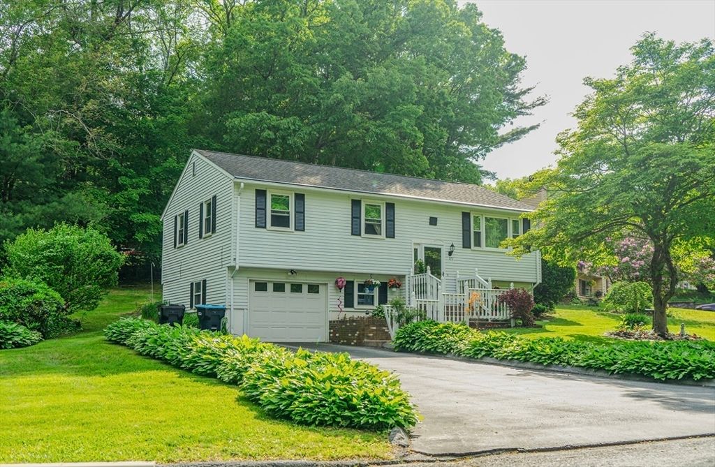 171 David Circle, Putnam, CT 06260