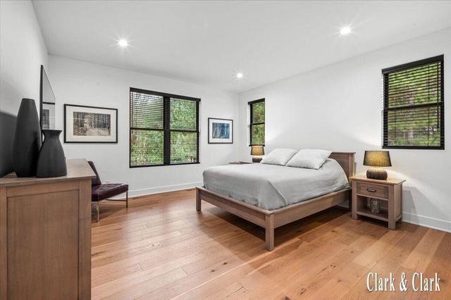 10660 Kissing Ridge Drive Se, Lowell Twp, MI 49331