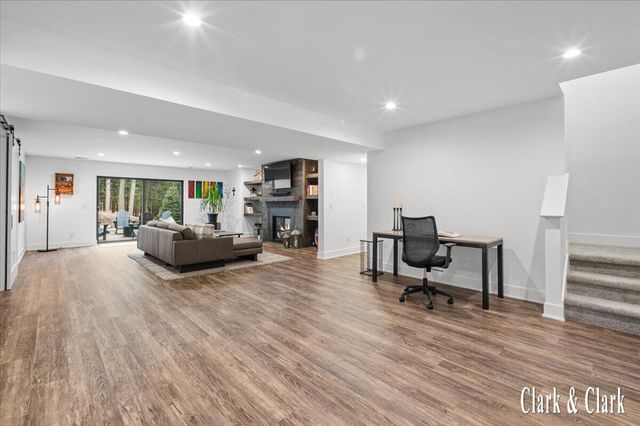 10660 Kissing Ridge Drive Se, Lowell Twp, MI 49331