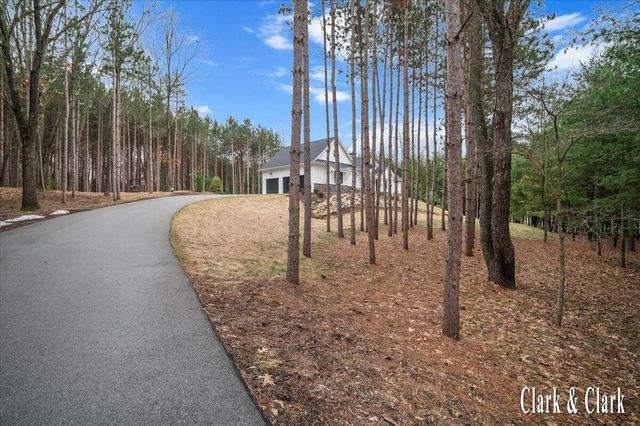 10660 Kissing Ridge Drive Se, Lowell Twp, MI 49331