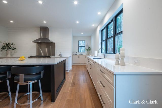 10660 Kissing Ridge Drive Se, Lowell Twp, MI 49331