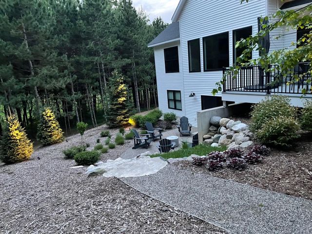 10660 Kissing Ridge Drive Se, Lowell Twp, MI 49331