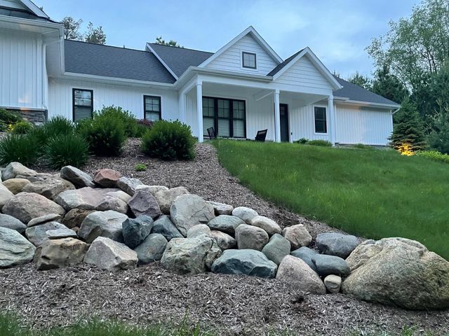 10660 Kissing Ridge Drive Se, Lowell Twp, MI 49331