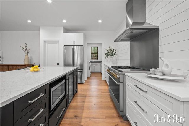 10660 Kissing Ridge Drive Se, Lowell Twp, MI 49331