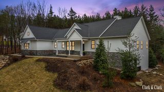 10660 Kissing Ridge Drive Se, Lowell Twp, MI 49331