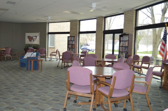 110 W Butterfield Road 402S, Elmhurst, IL 60126