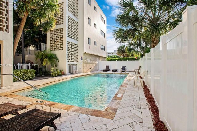 10001 W Bay Harbor Dr 208, Bay Harbor Islands, FL 33154