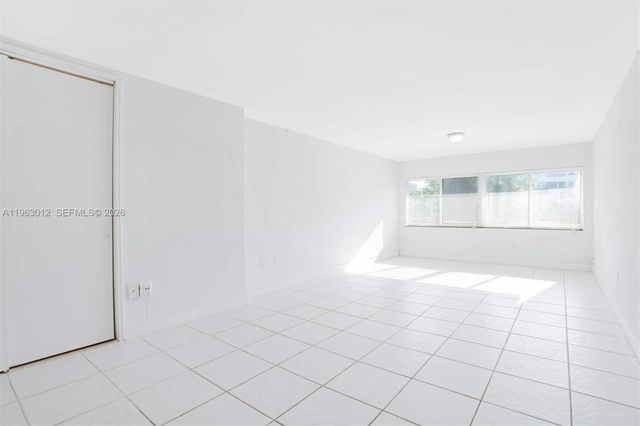 10001 W Bay Harbor Dr 208, Bay Harbor Islands, FL 33154