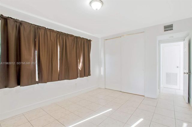 10001 W Bay Harbor Dr 208, Bay Harbor Islands, FL 33154