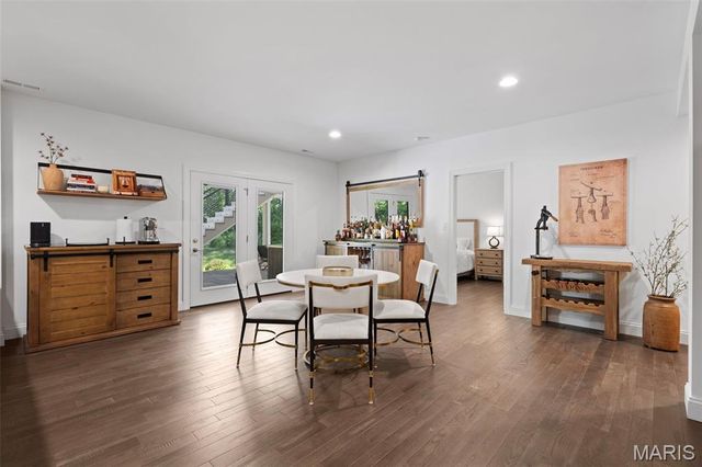 827 Summit Bluff Court, St Louis, MO 63026