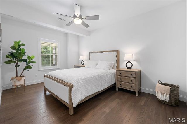 827 Summit Bluff Court, St Louis, MO 63026