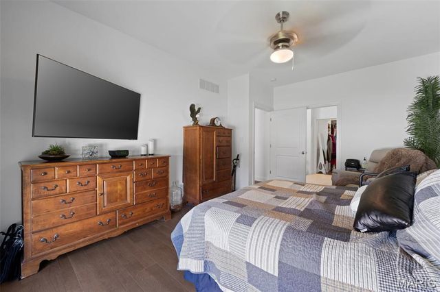 827 Summit Bluff Court, St Louis, MO 63026