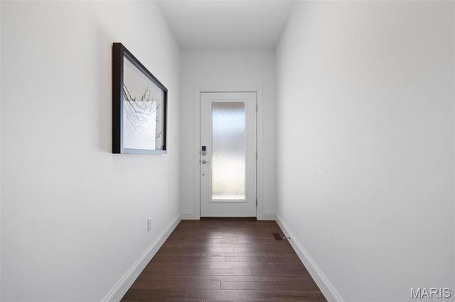 827 Summit Bluff Court, St Louis, MO 63026