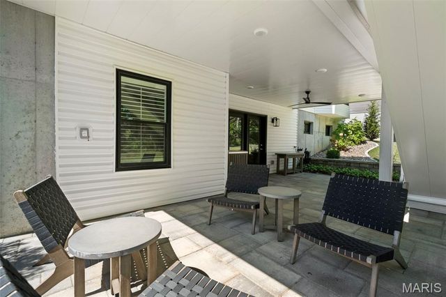 827 Summit Bluff Court, St Louis, MO 63026