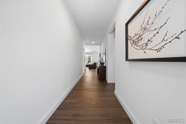 827 Summit Bluff Court, St Louis, MO 63026