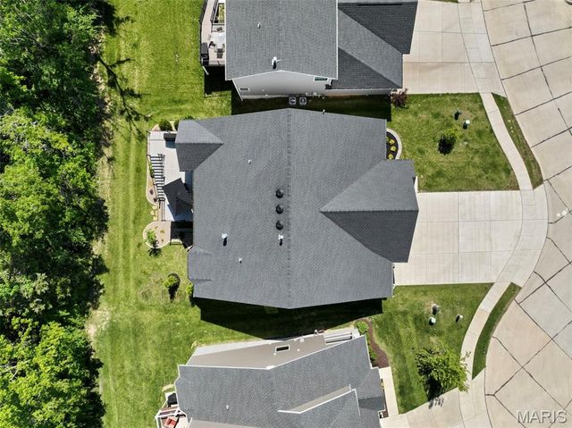 827 Summit Bluff Court, St Louis, MO 63026