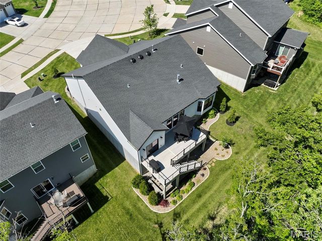 827 Summit Bluff Court, St Louis, MO 63026