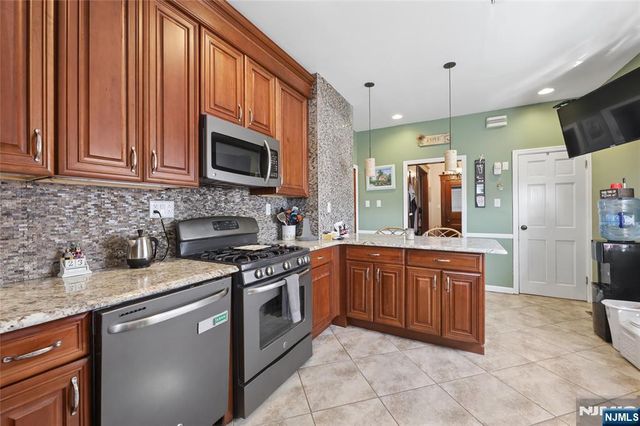 208-212 Brighton Avenue, Kearny, NJ 07032