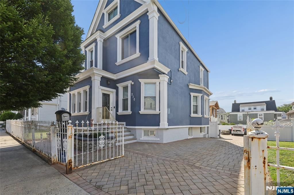 208-212 Brighton Avenue, Kearny, NJ 07032