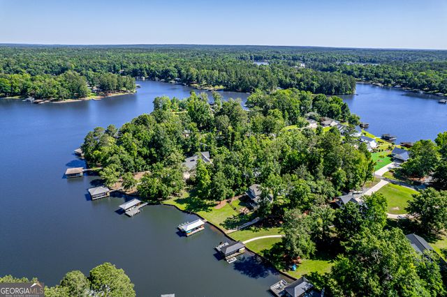 110 Harbour Point NW, Milledgeville, GA 31061