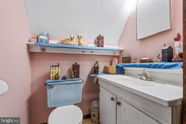 2 LATHAM WAY, Sicklerville, NJ 08081