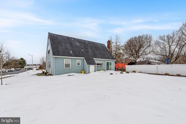 2 LATHAM WAY, Sicklerville, NJ 08081