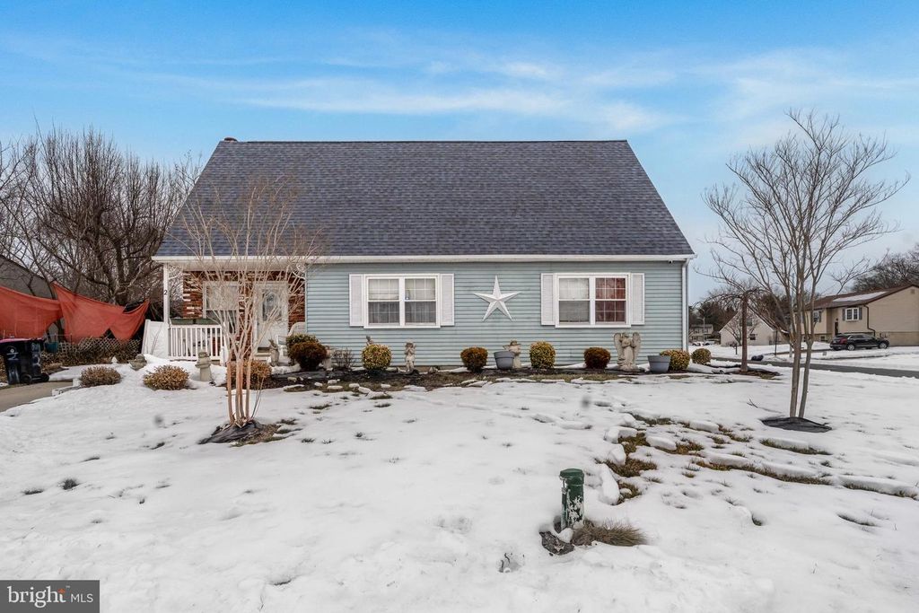 2 LATHAM WAY, Sicklerville, NJ 08081