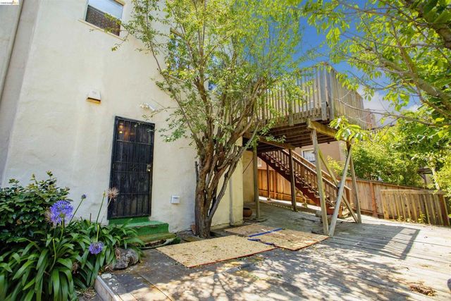 3508 Morcom Ave, Oakland, CA 94619