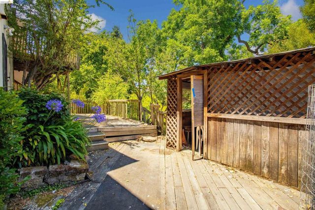 3508 Morcom Ave, Oakland, CA 94619