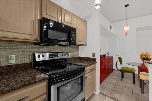 421 SUMMIT RIDGE PLACE 209, Longwood, FL 32779