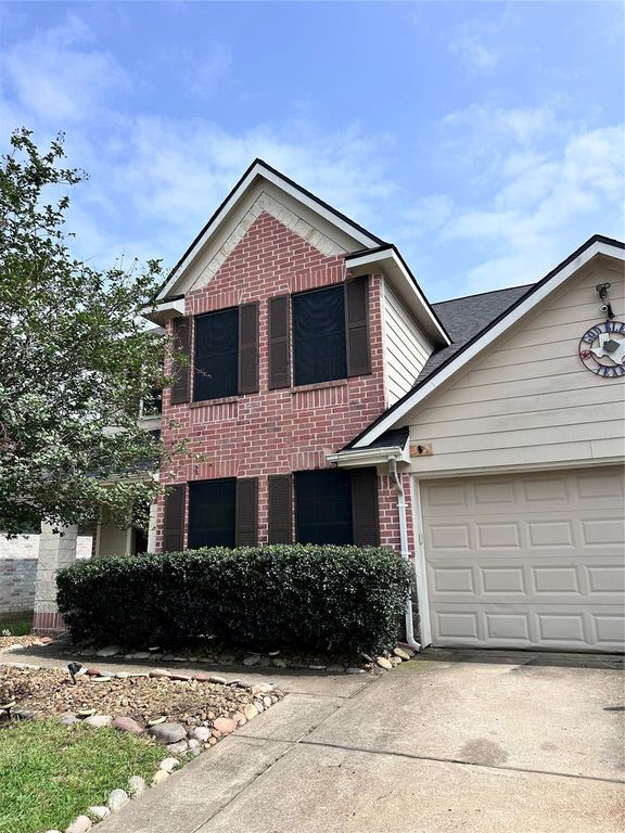 10422 Lauren Creek Drive, Baytown, TX 77523